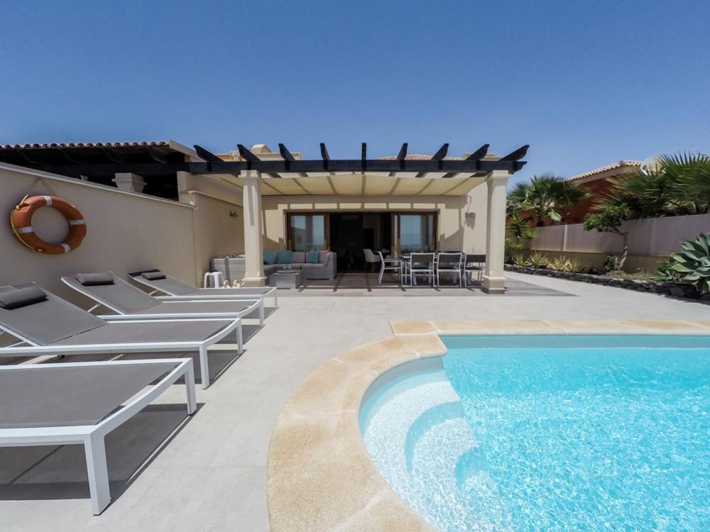 Luxurious Villa With Amazing Sea View And Poolカレタ・デ・フステ エクステリア 写真